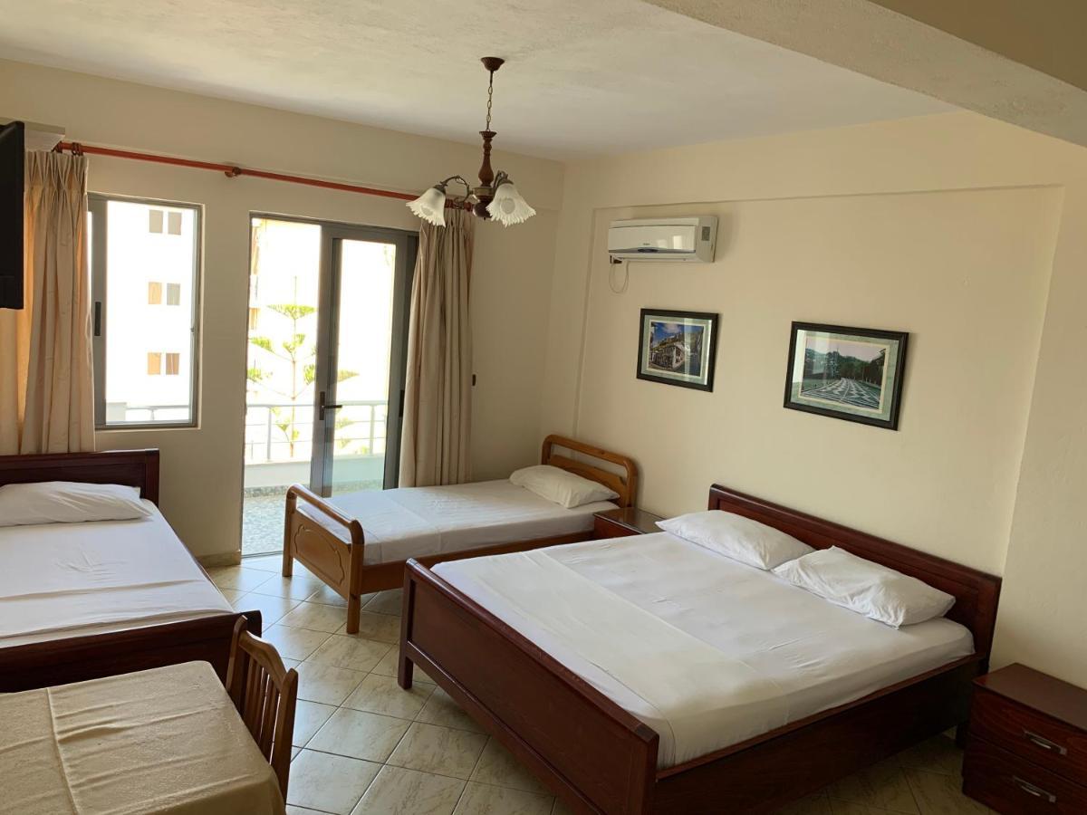 The First Hotel Saranda Exteriér fotografie