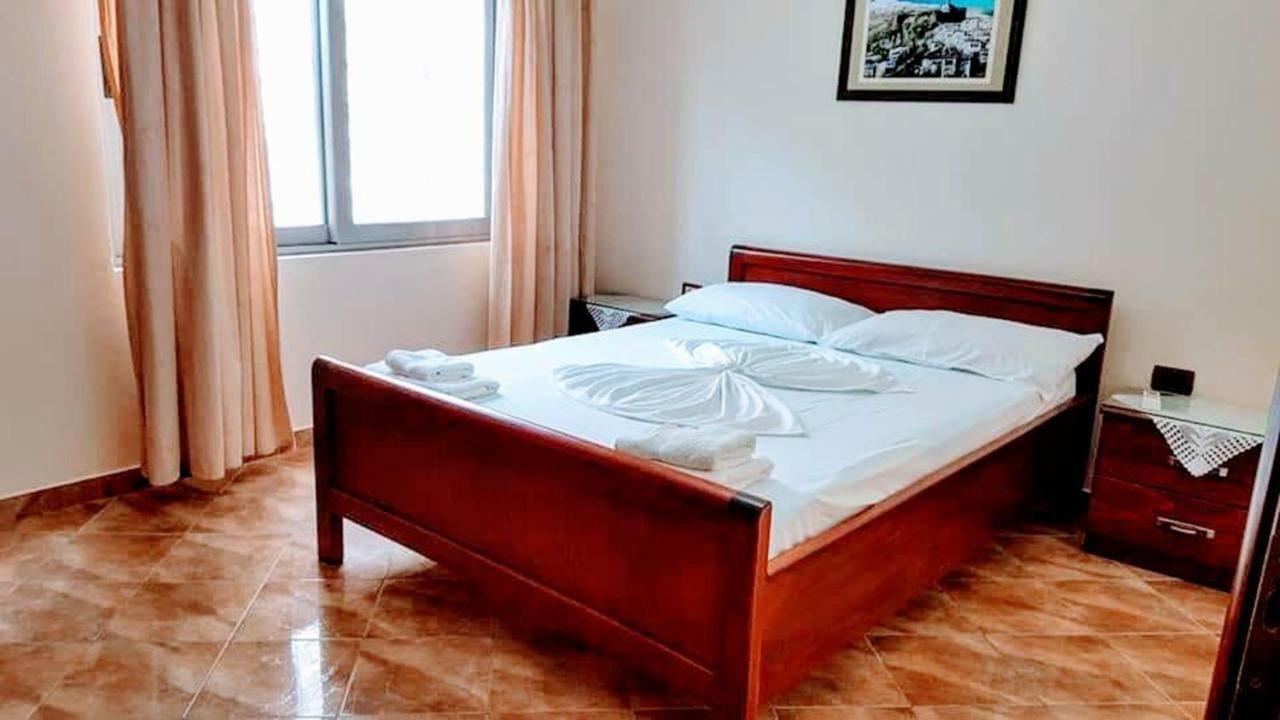 The First Hotel Saranda Exteriér fotografie
